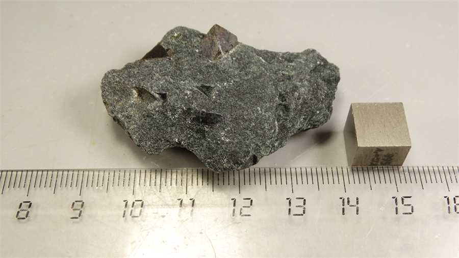 Магнетит в хлоритовом сланце 25327 - фото 72501