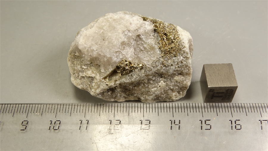 Пирит в березите 25347 - фото 72718