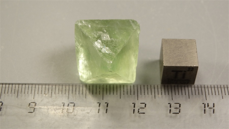 Флюорит 25430