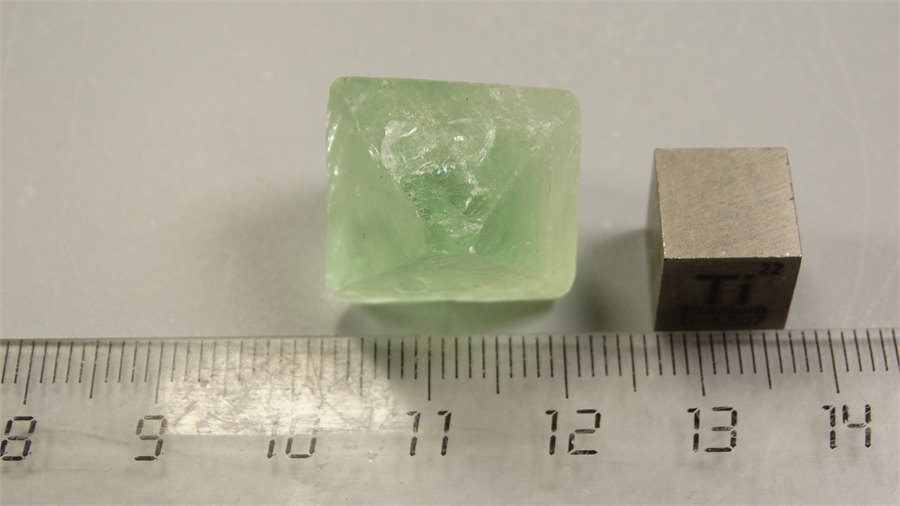 Флюорит 25431