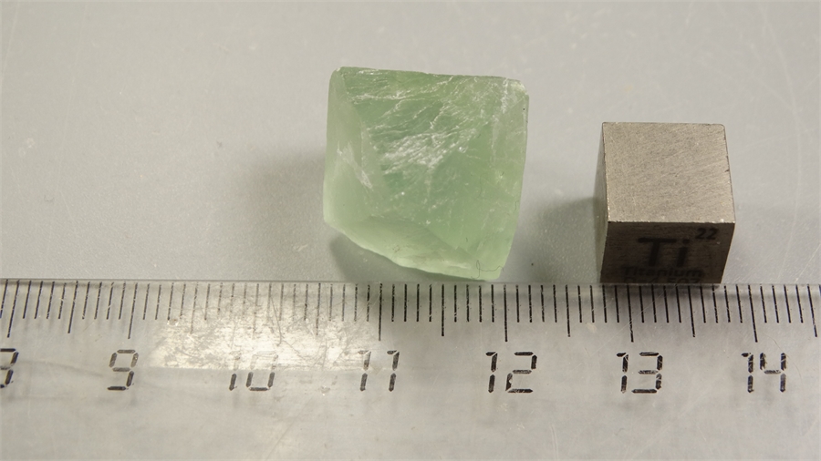 Флюорит 25436