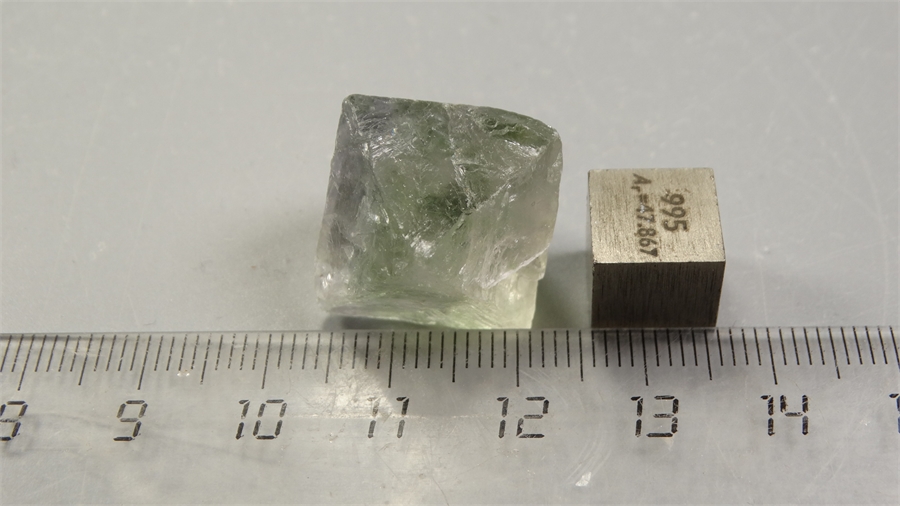 Флюорит 25461