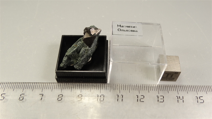 Магнетит 25569