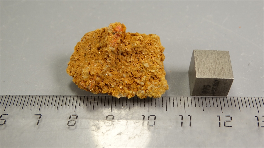 Крокоит на породе 25631