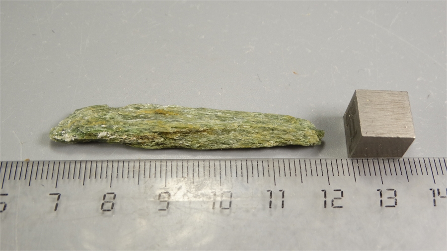 Актинолит 25635