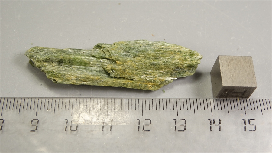 Актинолит 25643