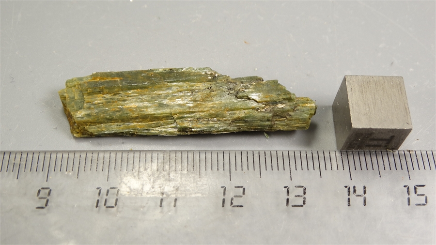 Актинолит 25644