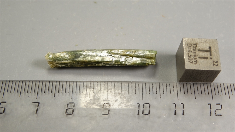 Актинолит 25650