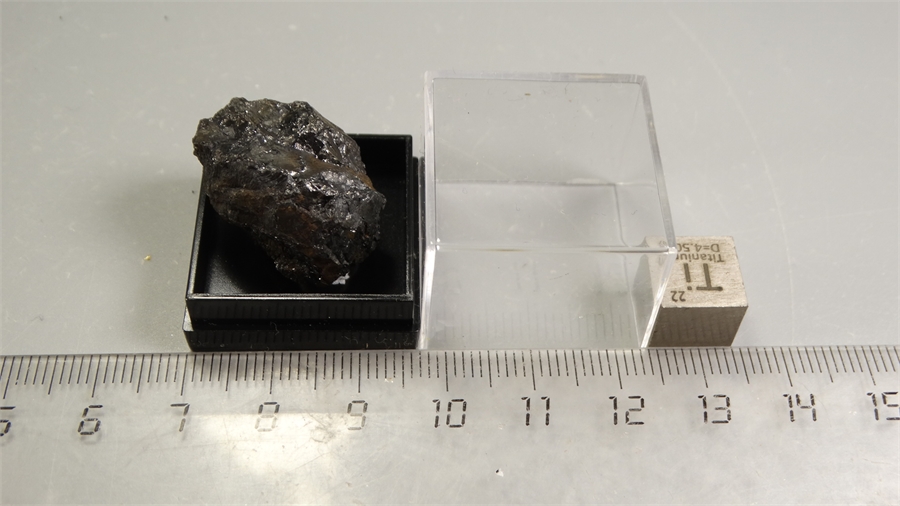 Ильменит 25709