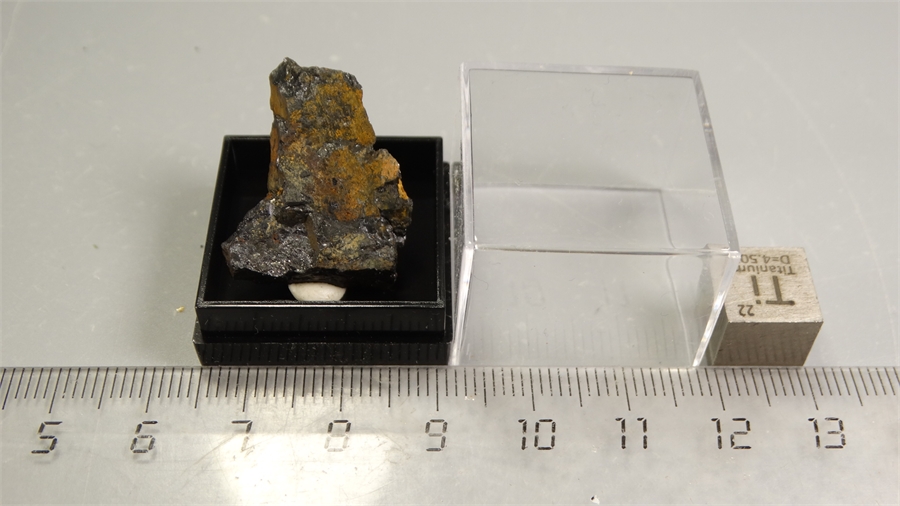 Ильменит 25710