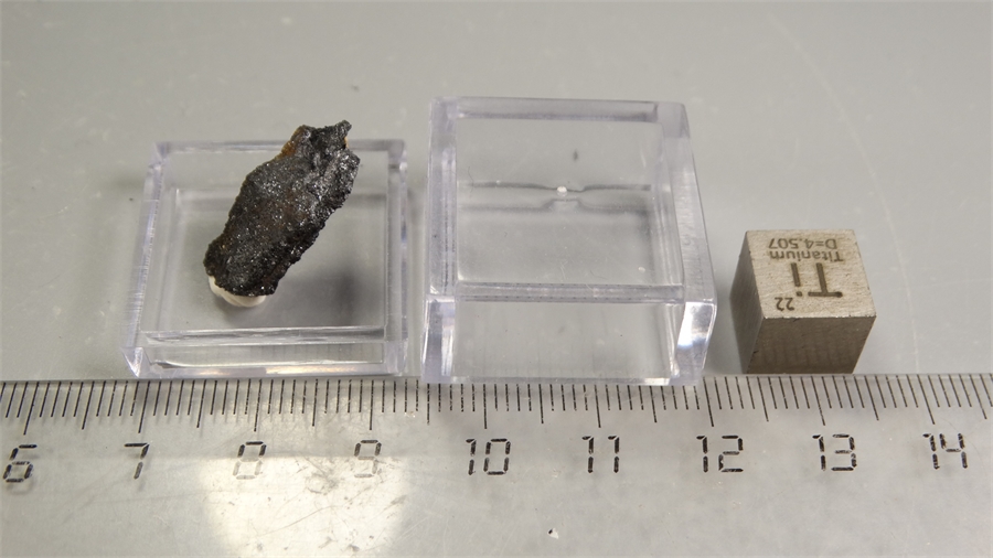 Ильменит 25715