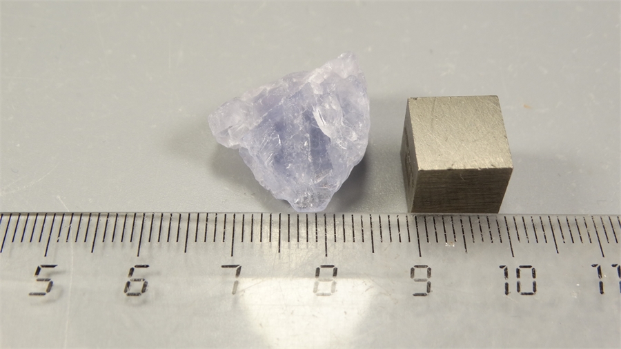 Флюорит 25729