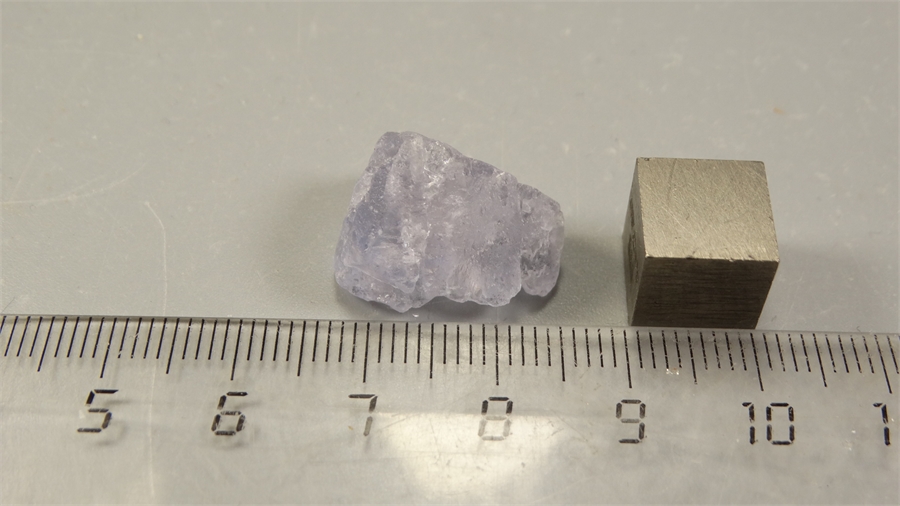 Флюорит 25748