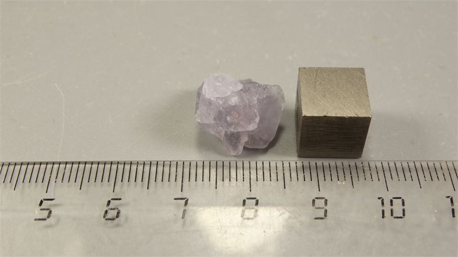 Флюорит 25756