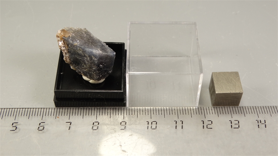 Корунд сапфировидный 25760