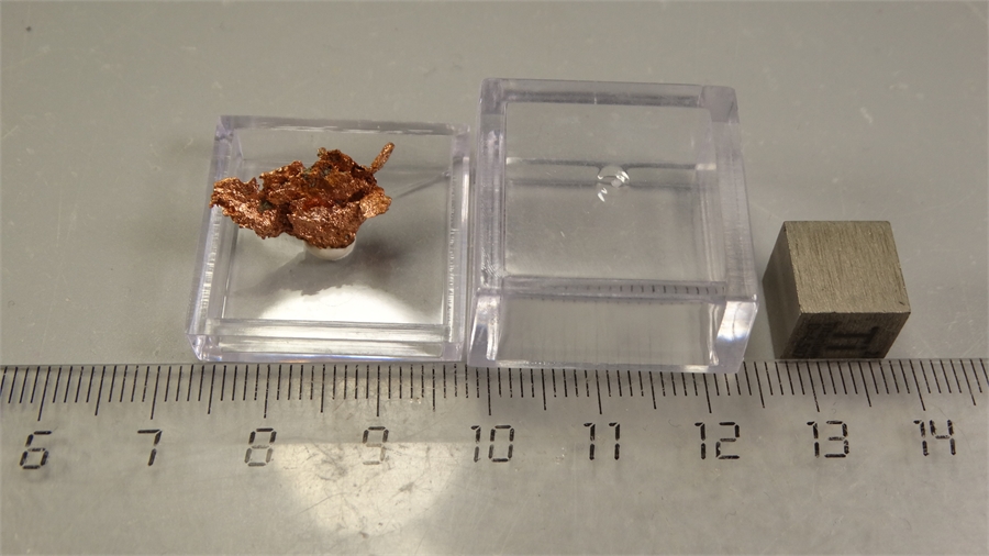 Самородная медь 25810