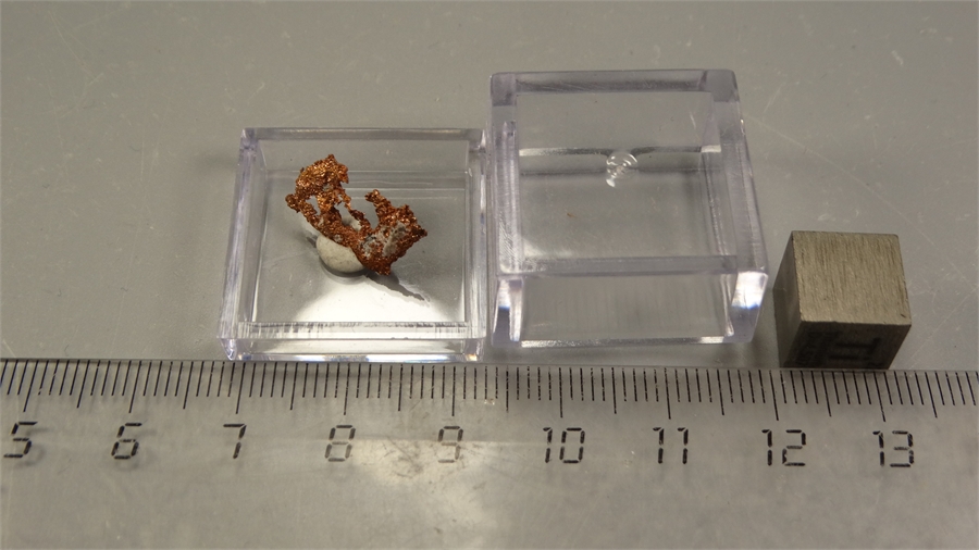 Самородная медь 25817