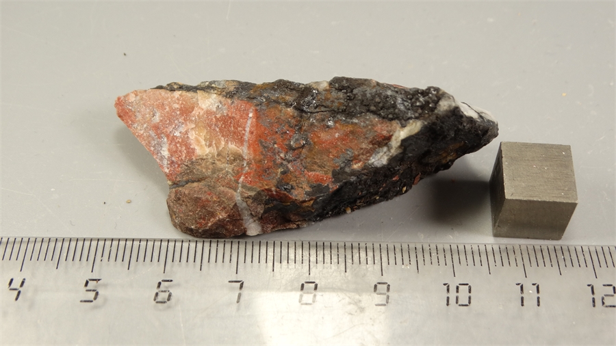 Яшма необработанная 25930