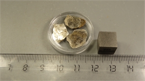 Мусковит 24415