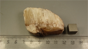 Гипс селенит 24701