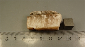 Гипс селенит 24702