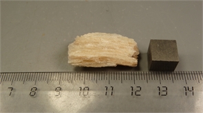 Гипс селенит 24705