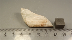 Гипс селенит 24716