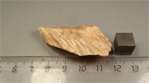 Гипс селенит 24717