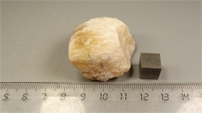 Гипс селенит 24720