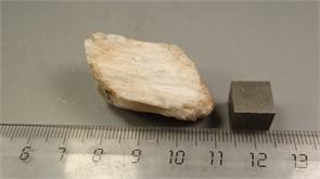 Гипс селенит 24727