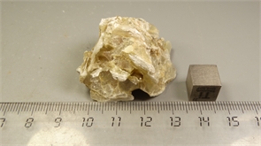 Мусковит 24785