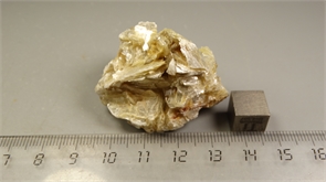 Мусковит 24790