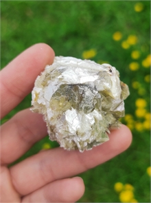 Мусковит 24789