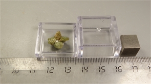 Гранат демантоид 24982