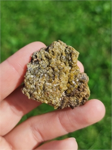 Гранат андрадит 24393