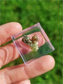 Гранат демантоид 24980