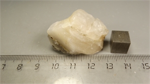 Флюорит 25311