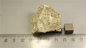 Пирит в березите 25342