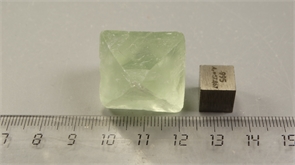 Флюорит 25451