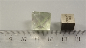 Флюорит 25458