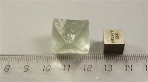 Флюорит 25459