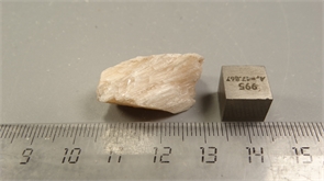 Гипс селенит 25526