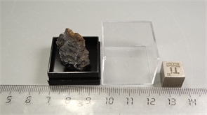 Ильменит 25702