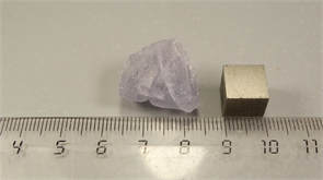 Флюорит 25725