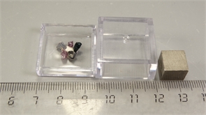 Шпинель 25899